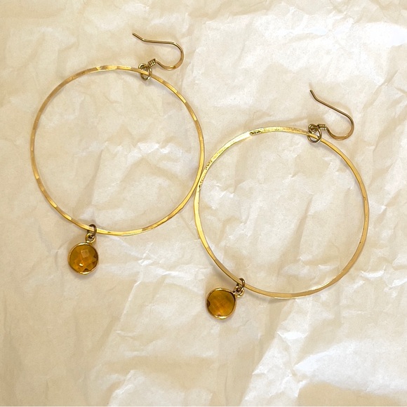 Gold citrine circular earrings. Statement earrings but still delicate. - Picture 5 of 5